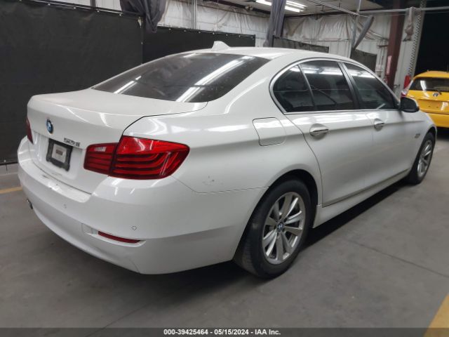 Photo 3 VIN: WBA5A5C58GG350272 - BMW 528I 