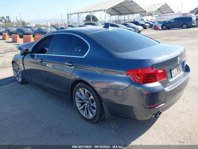 Photo 2 VIN: WBA5A5C59GG351303 - BMW 528I 