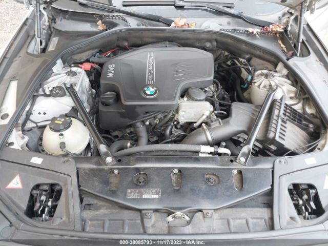 Photo 9 VIN: WBA5A5C5XFD514623 - BMW 528I 