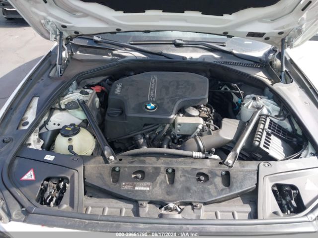 Photo 9 VIN: WBA5A5C5XFD518140 - BMW 528I 