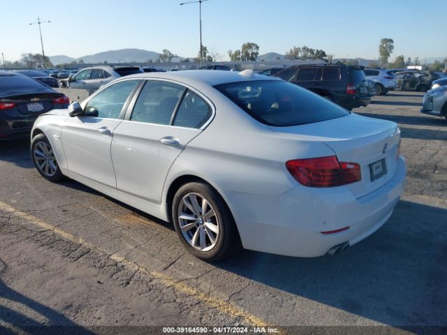 Photo 2 VIN: WBA5A5C5XFD520440 - BMW 528I 