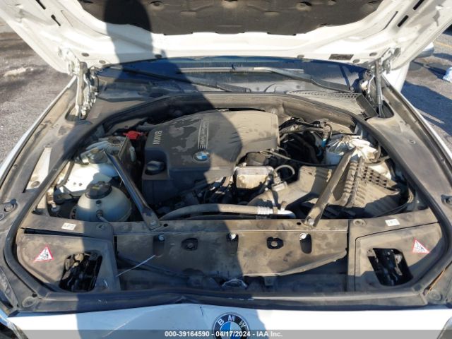 Photo 9 VIN: WBA5A5C5XFD520440 - BMW 528I 