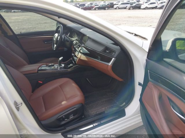 Photo 4 VIN: WBA5A5C5XGD528040 - BMW 528I 