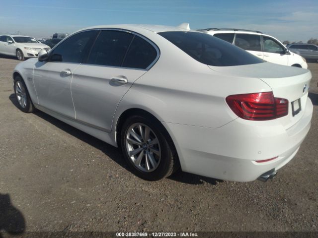 Photo 2 VIN: WBA5A5C5XGG352363 - BMW 528I 