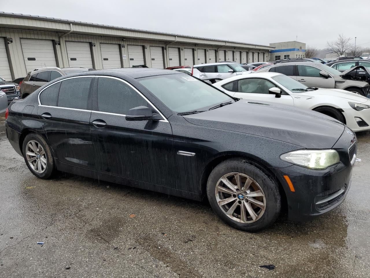 Photo 3 VIN: WBA5A7C50ED616345 - BMW 528 