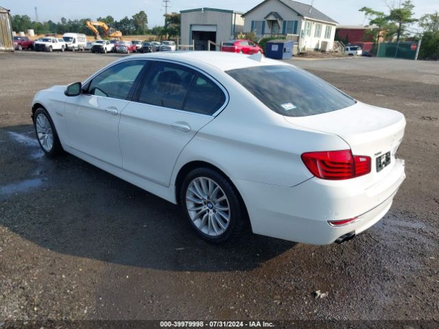 Photo 2 VIN: WBA5A7C50FD622809 - BMW 528I 