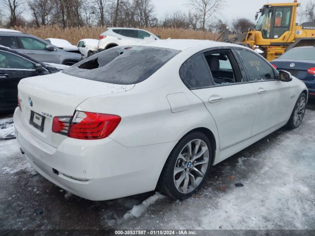 Photo 3 VIN: WBA5A7C51GG147235 - BMW 528I 