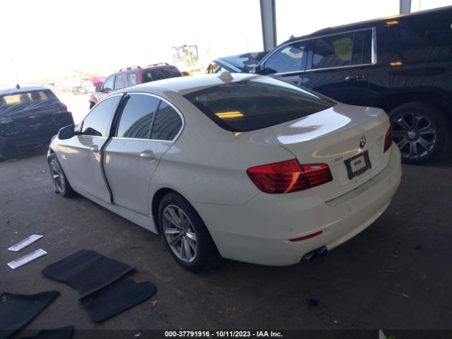 Photo 2 VIN: WBA5A7C52GG149124 - BMW 528I 