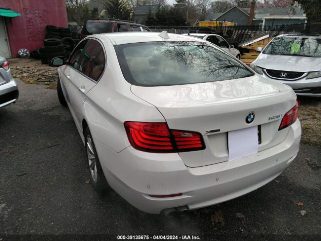 Photo 2 VIN: WBA5A7C52GG149396 - BMW 528I 