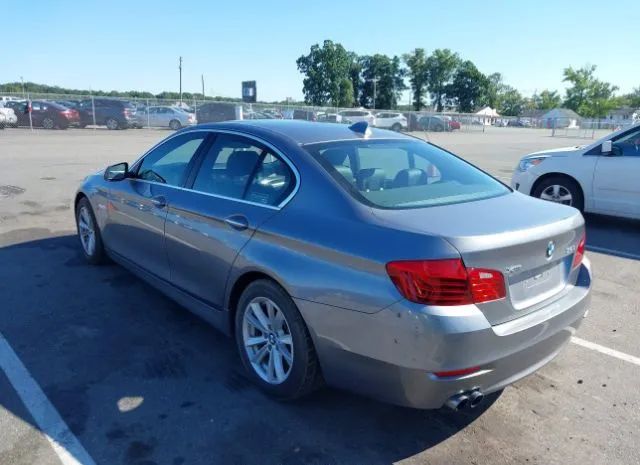 Photo 2 VIN: WBA5A7C53FD627700 - BMW 528 XI 