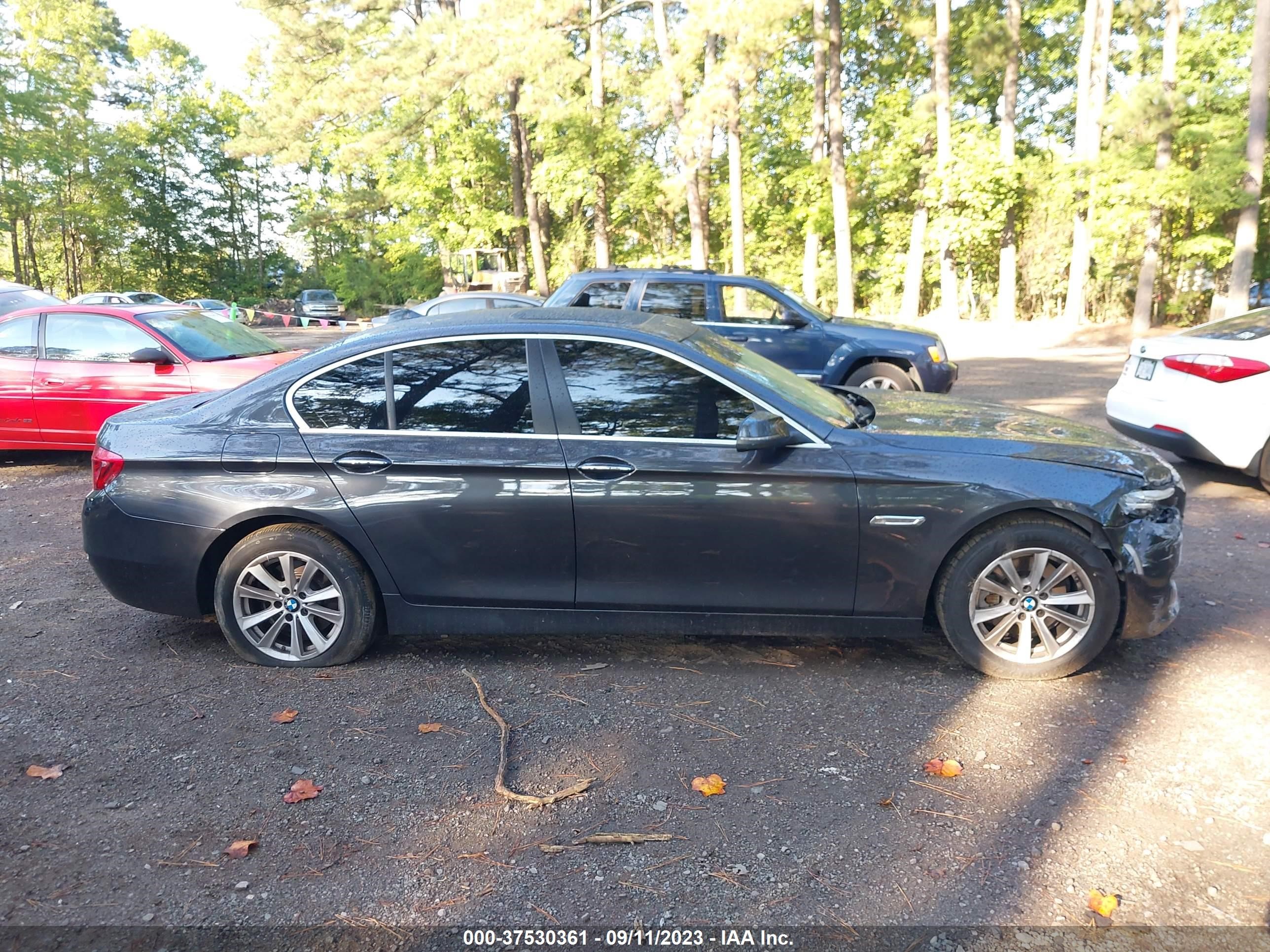 Photo 11 VIN: WBA5A7C53FG142696 - BMW 5ER 