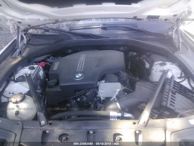 Photo 9 VIN: WBA5A7C55ED612727 - BMW 528I 