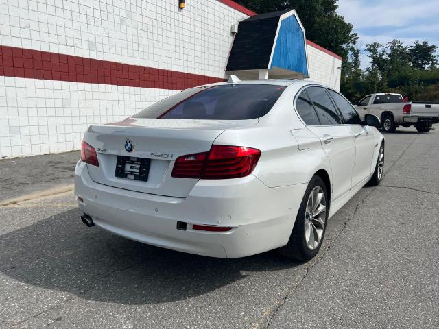 Photo 3 VIN: WBA5A7C55GG150087 - BMW 528 XI 