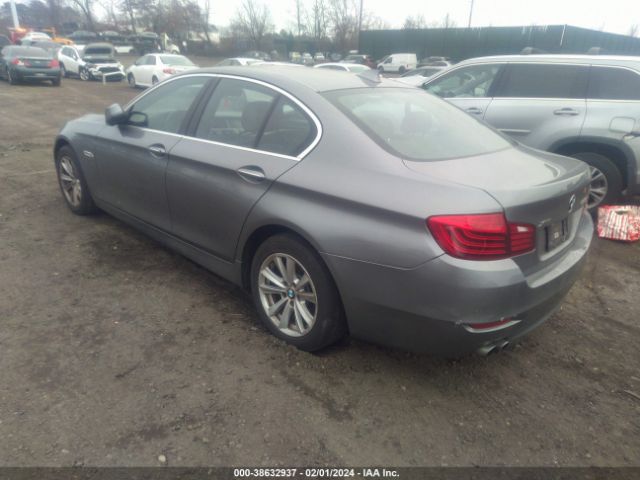 Photo 2 VIN: WBA5A7C55GG643249 - BMW 528I 