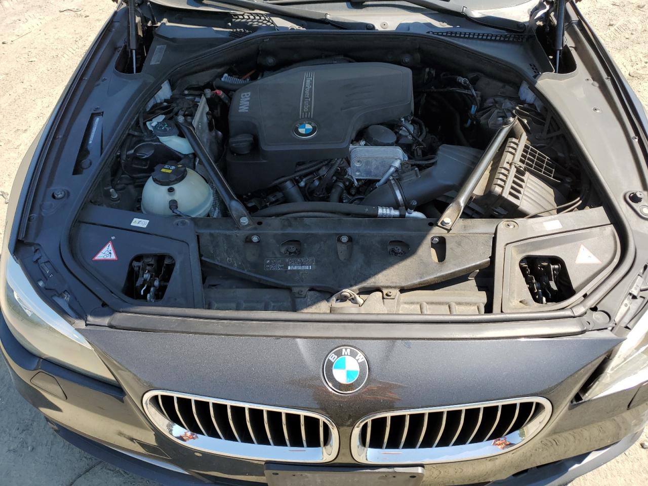 Photo 10 VIN: WBA5A7C56FD626024 - BMW 5ER 