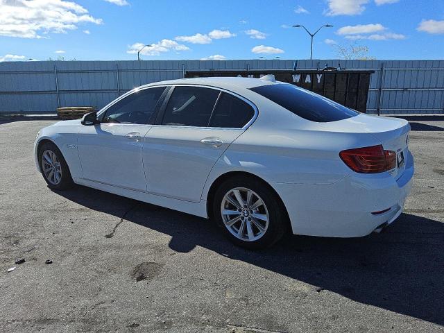 Photo 1 VIN: WBA5A7C57FG143401 - BMW 528 XI 