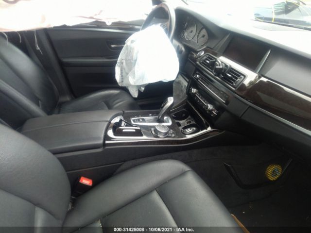 Photo 4 VIN: WBA5A7C57FG143527 - BMW 5 