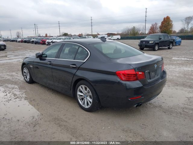 Photo 2 VIN: WBA5A7C57GG146039 - BMW 528I 