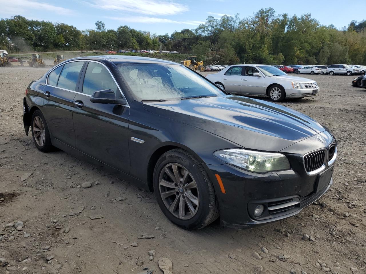 Photo 3 VIN: WBA5A7C57GG643317 - BMW 528I 