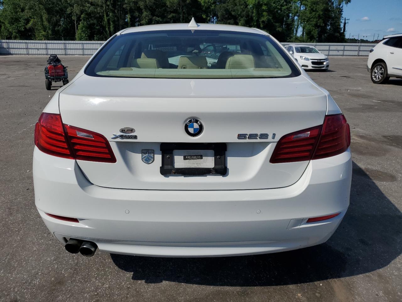 Photo 5 VIN: WBA5A7C58FD626882 - BMW 5ER 