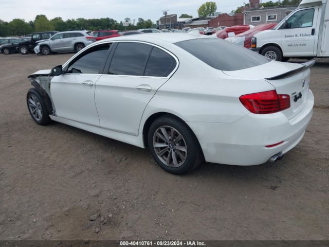 Photo 2 VIN: WBA5A7C59GG643223 - BMW 528I 