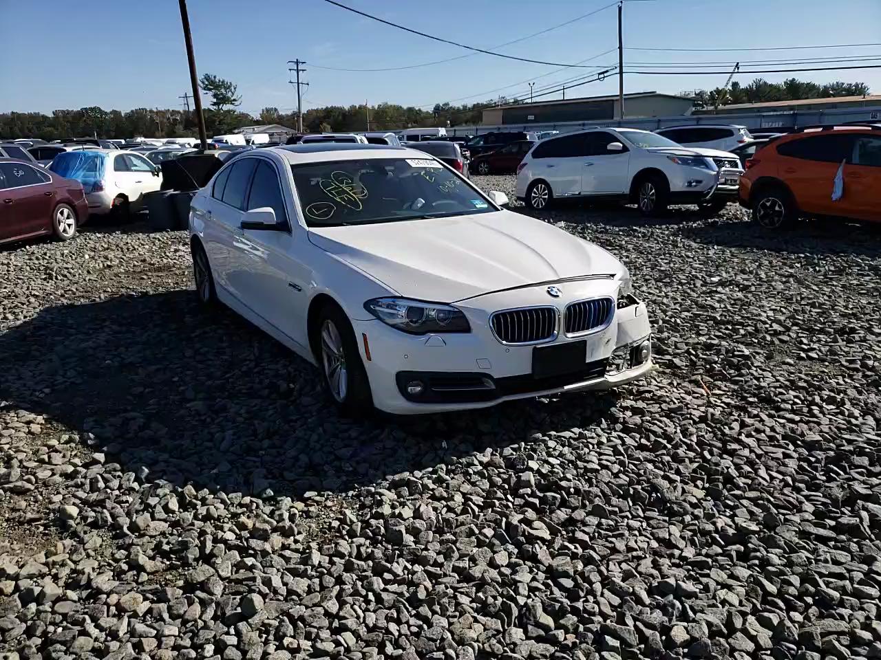 Photo 10 VIN: WBA5A7C5XFD620744 - BMW 528 