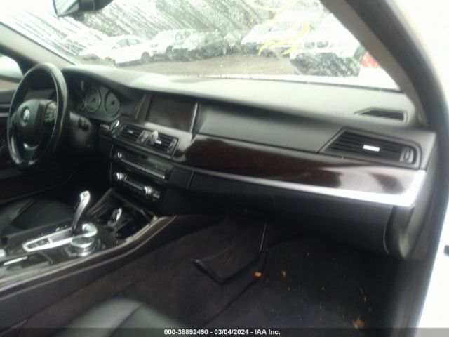 Photo 4 VIN: WBA5A7C5XFD626477 - BMW 528I 