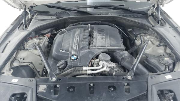 Photo 28 VIN: WBA5B1103FD899150 - BMW 535 I 