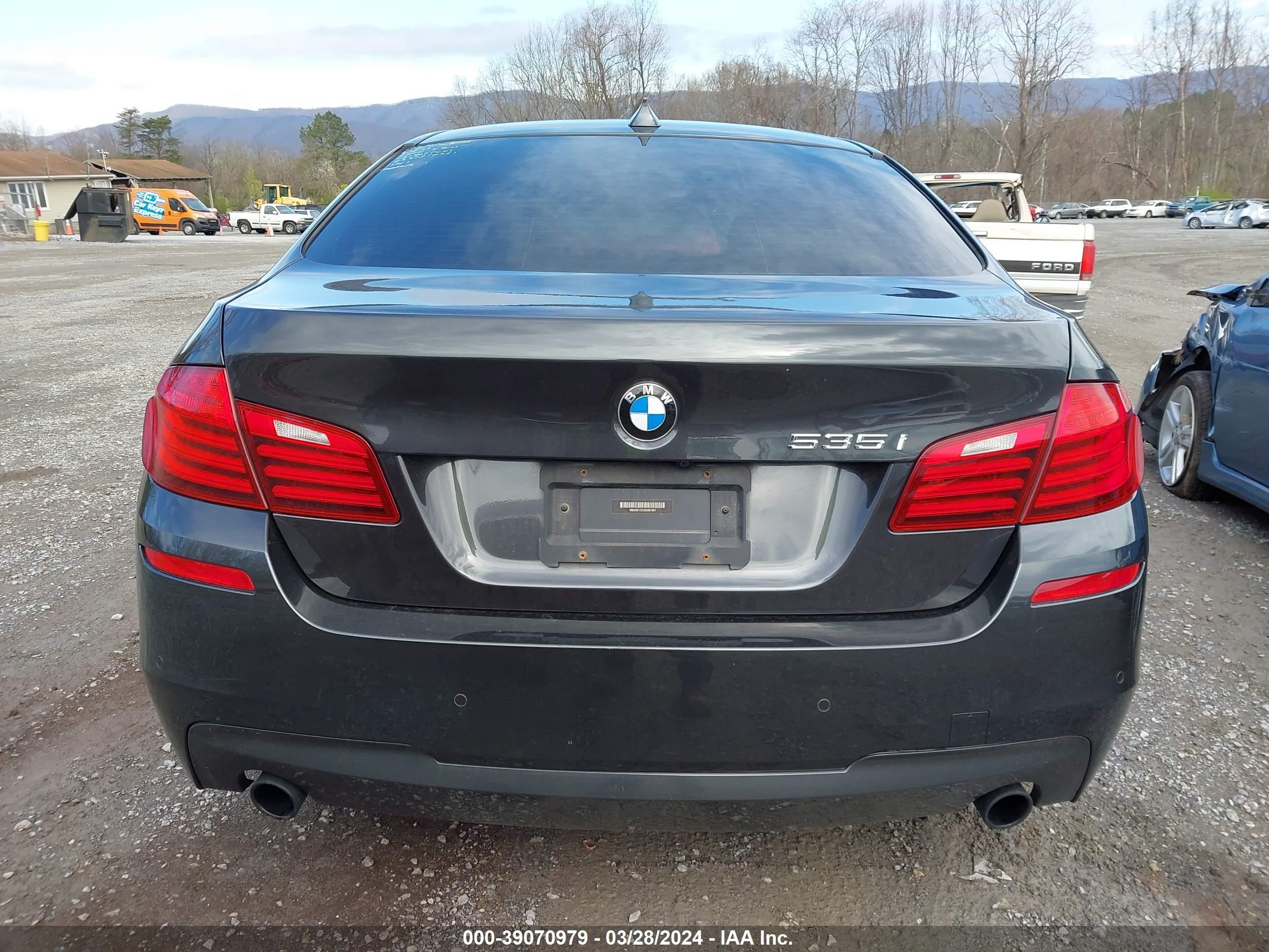 Photo 16 VIN: WBA5B1C51ED481807 - BMW 5ER 