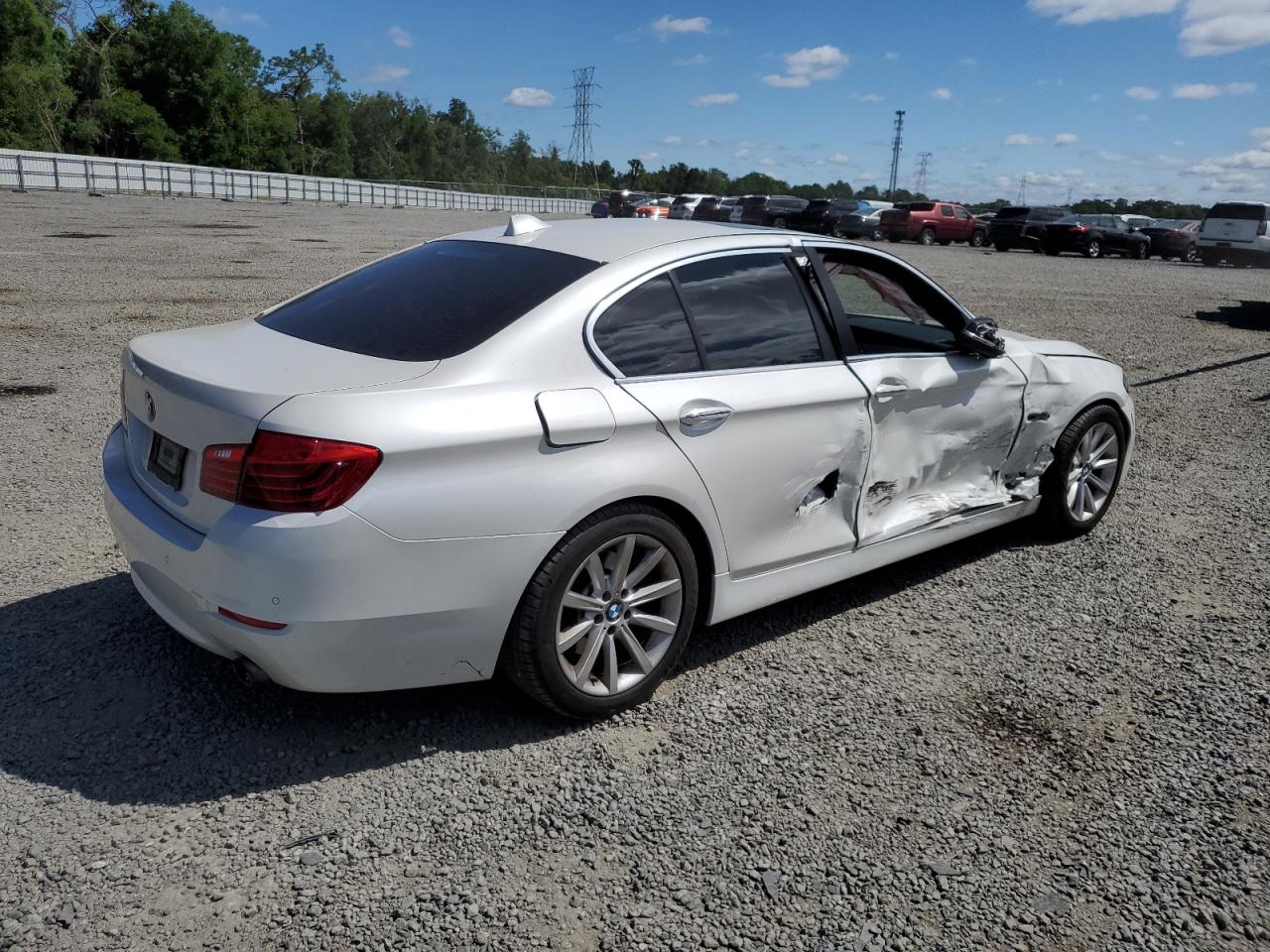 Photo 2 VIN: WBA5B1C51FD921624 - BMW 5ER 