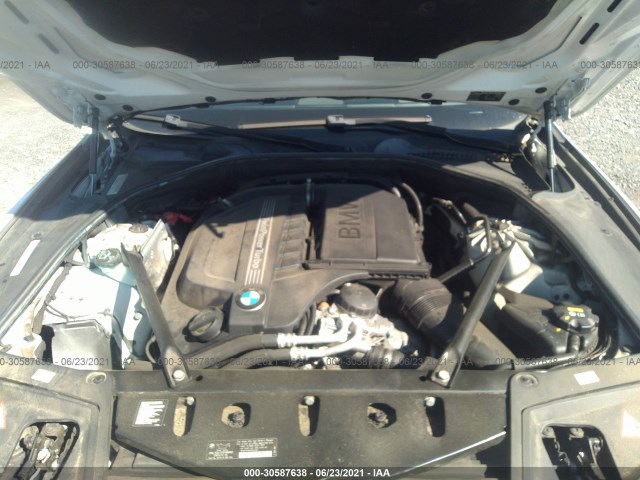 Photo 9 VIN: WBA5B1C52FD917985 - BMW 5 