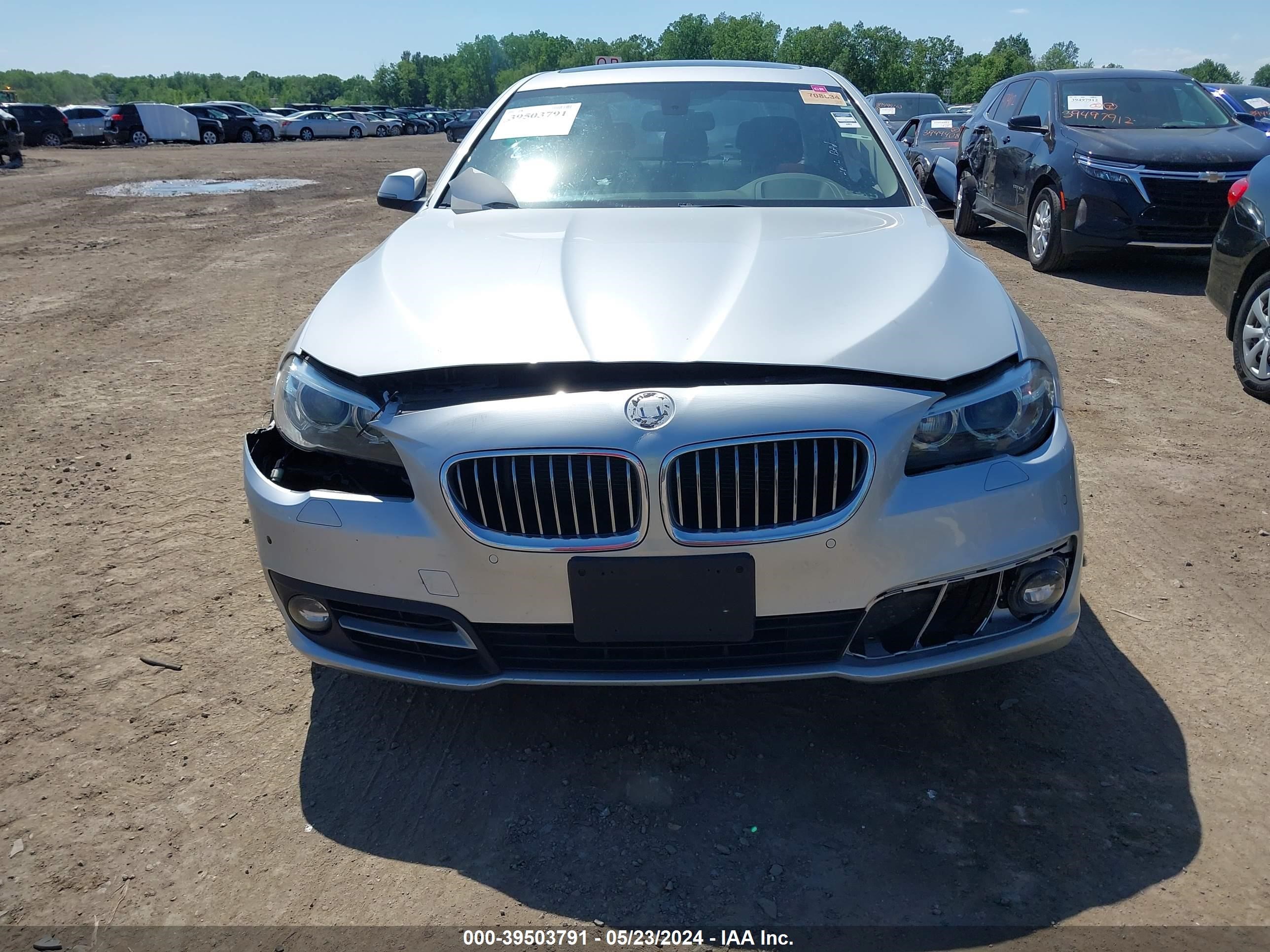 Photo 11 VIN: WBA5B1C53GG134934 - BMW 5ER 