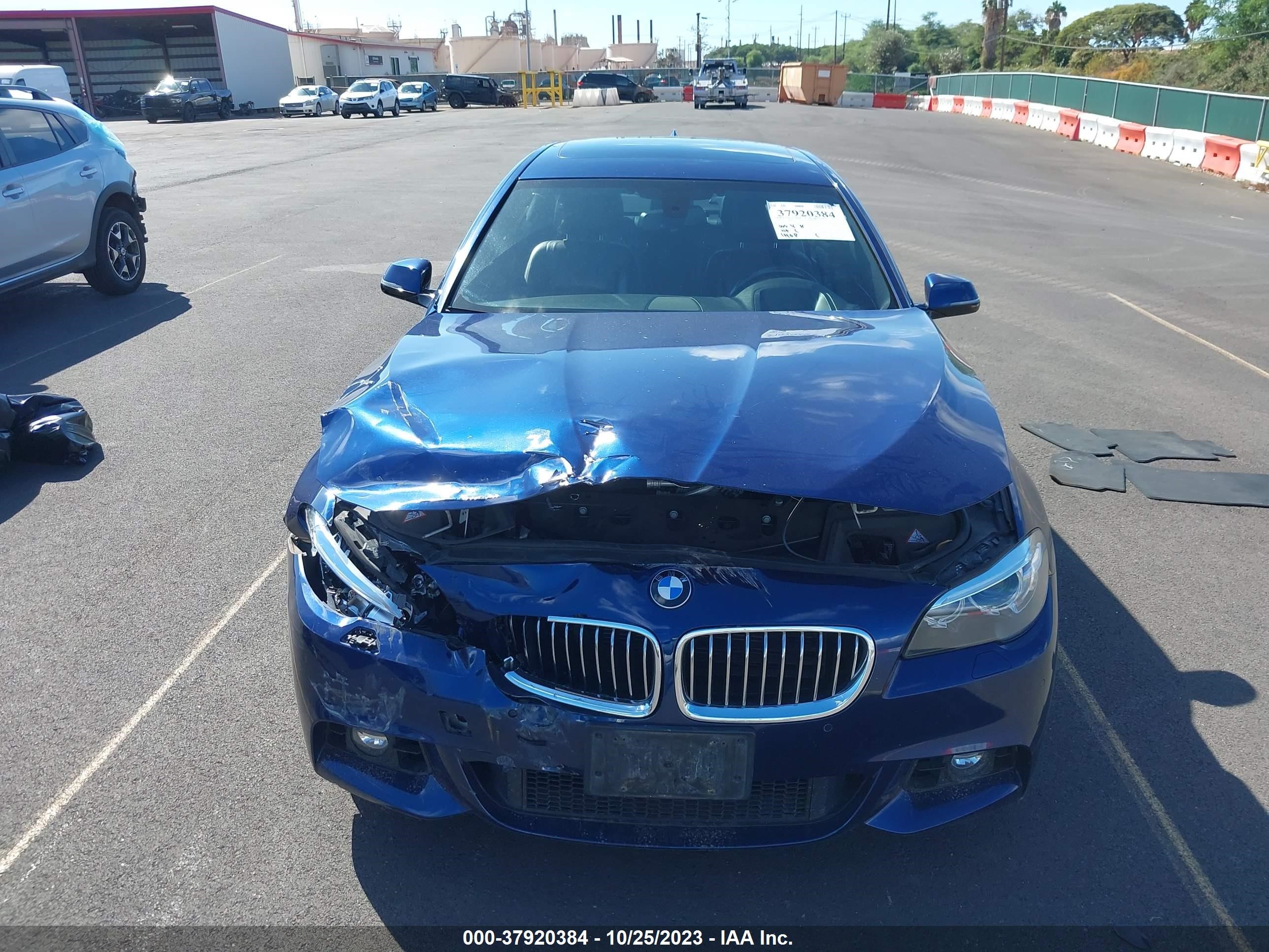 Photo 11 VIN: WBA5B1C54GG129175 - BMW 5ER 