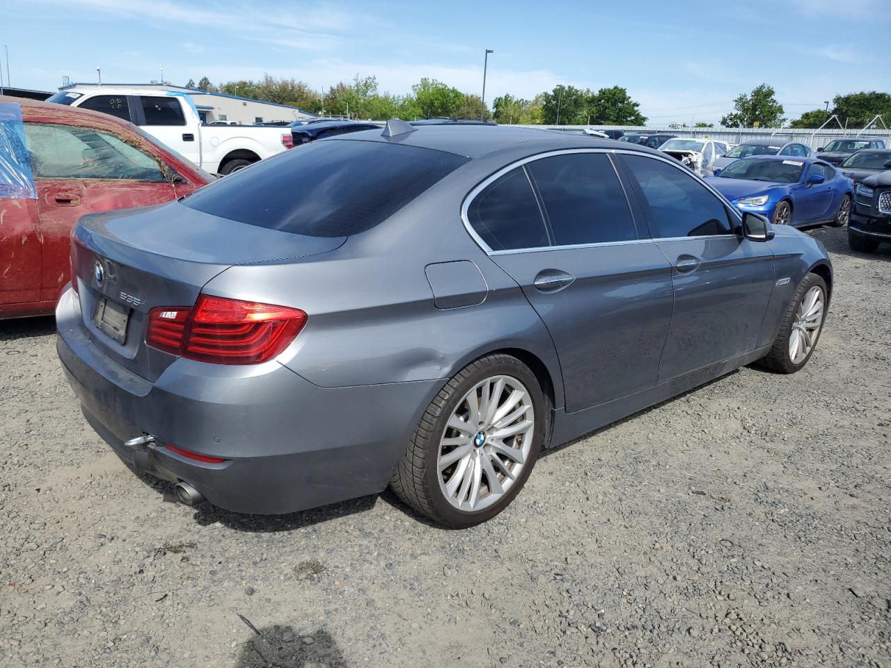 Photo 2 VIN: WBA5B1C54GG553598 - BMW 5ER 