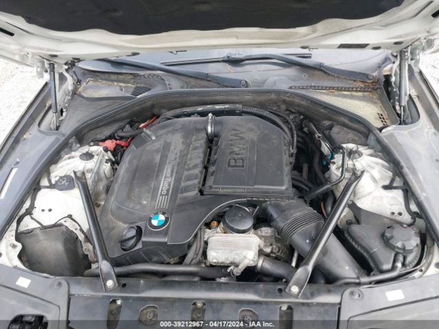 Photo 9 VIN: WBA5B1C55FD917558 - BMW 535I 