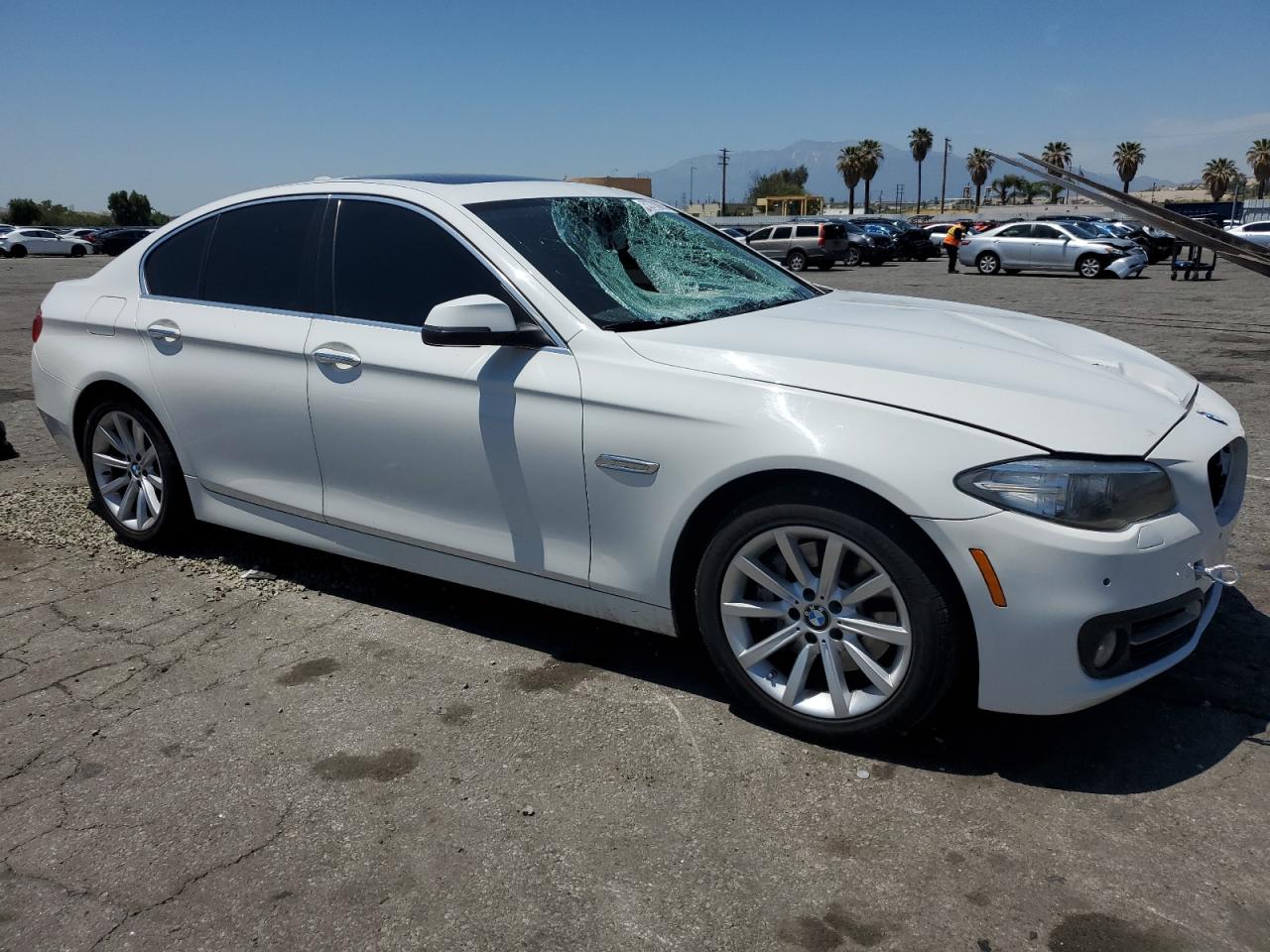 Photo 3 VIN: WBA5B1C55FD922324 - BMW 5ER 