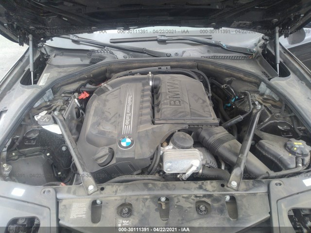 Photo 9 VIN: WBA5B1C56GG133664 - BMW 5 