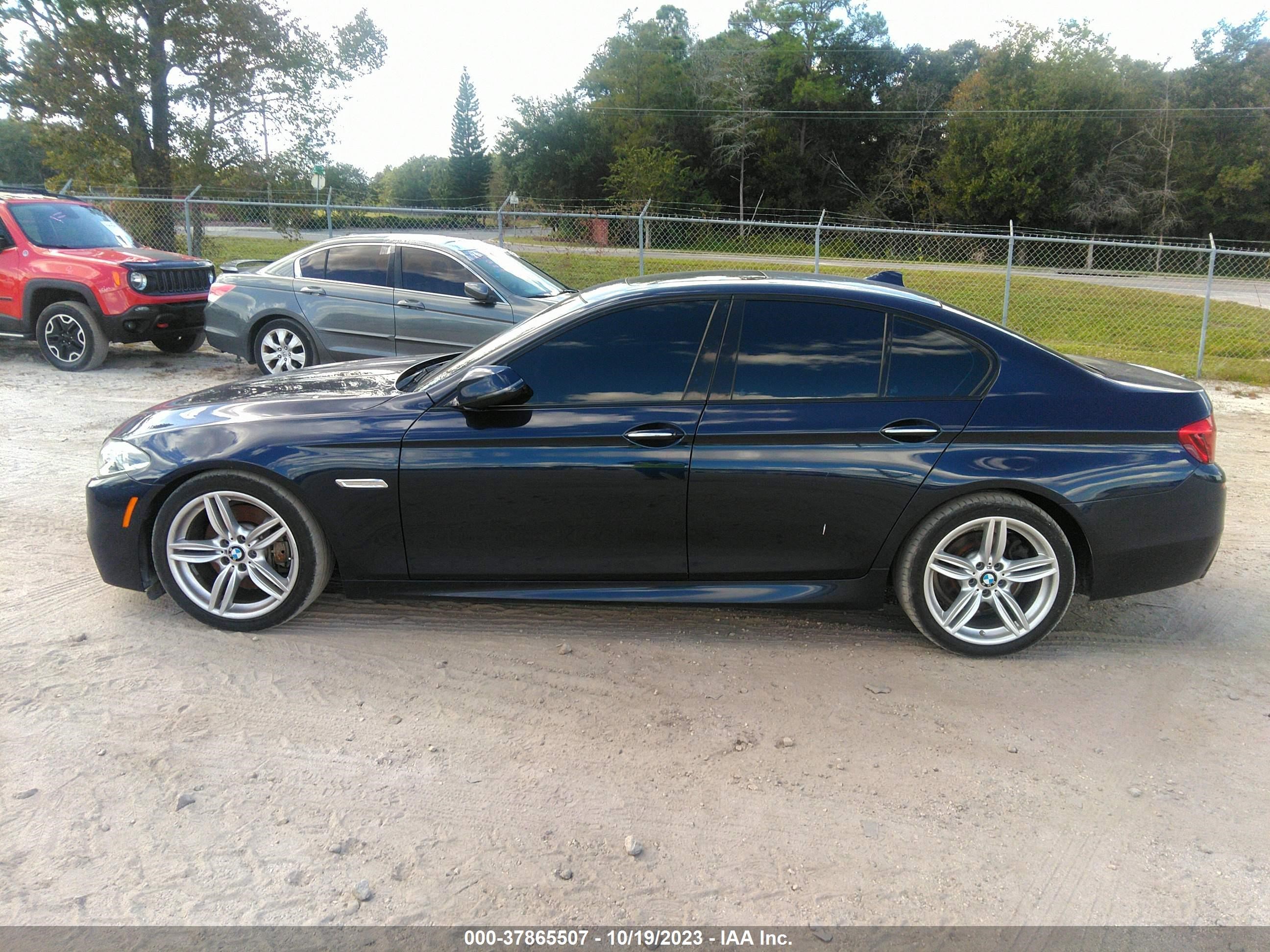 Photo 13 VIN: WBA5B1C57ED484047 - BMW 5ER 