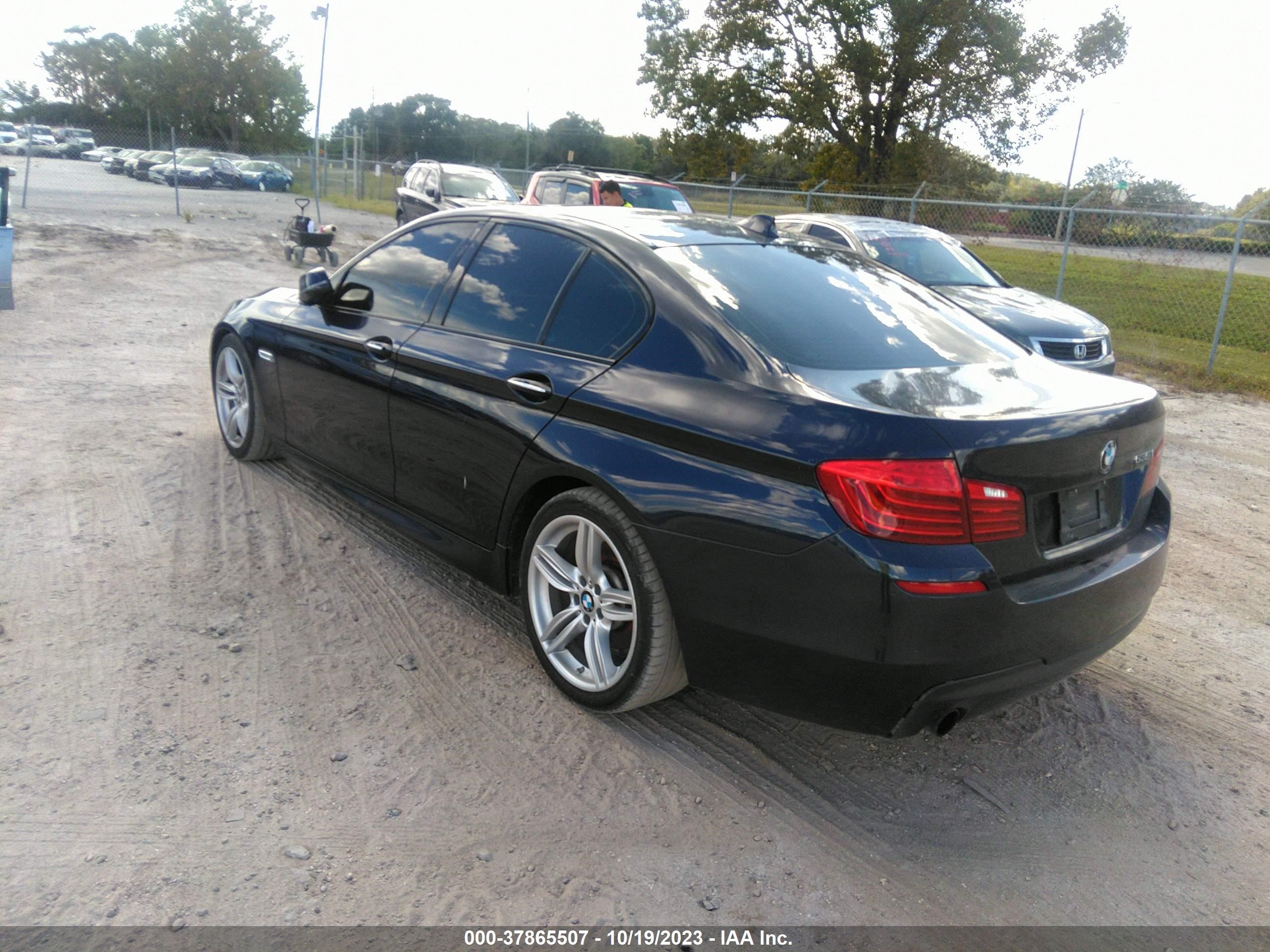 Photo 2 VIN: WBA5B1C57ED484047 - BMW 5ER 