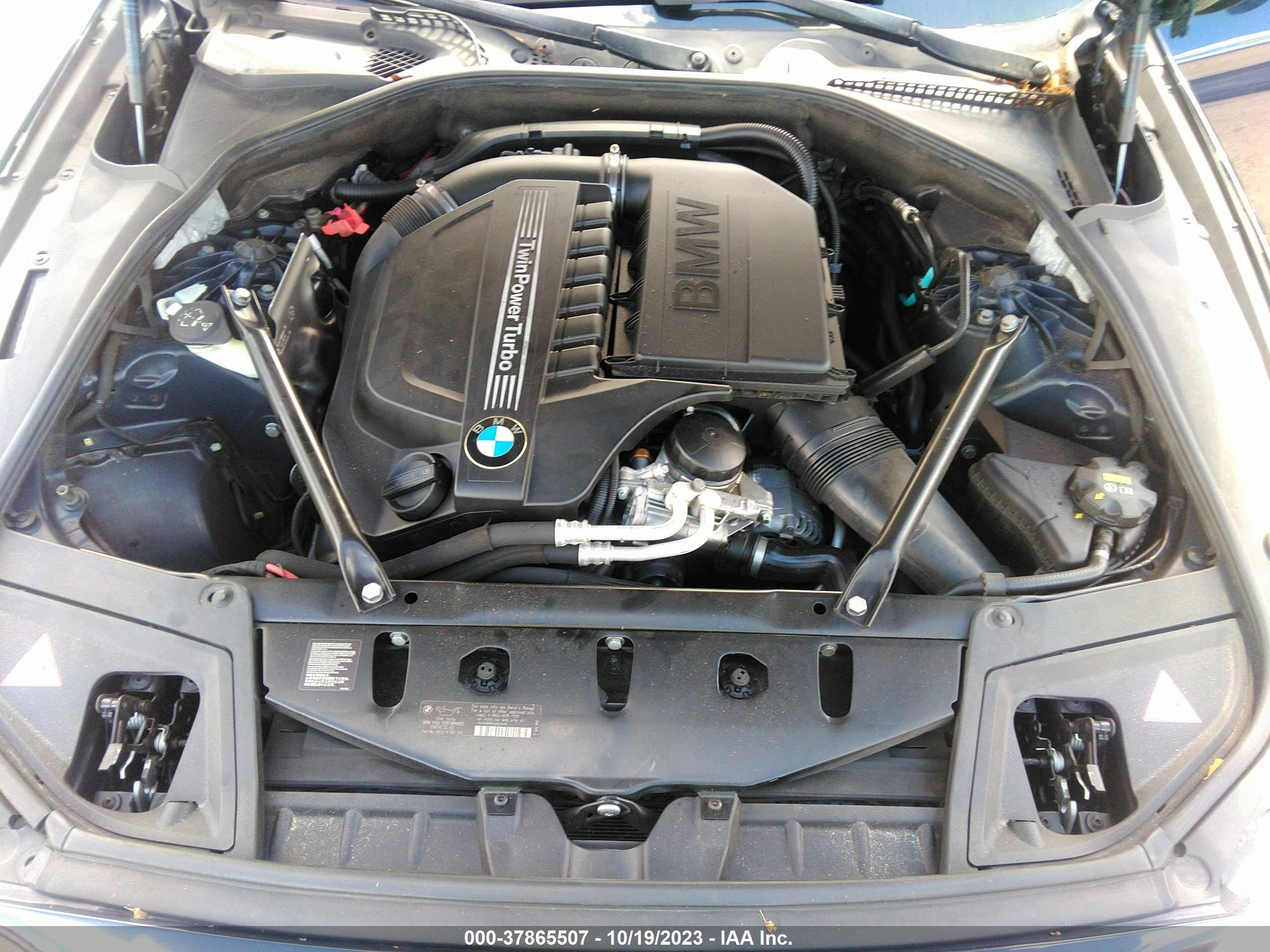 Photo 9 VIN: WBA5B1C57ED484047 - BMW 5ER 