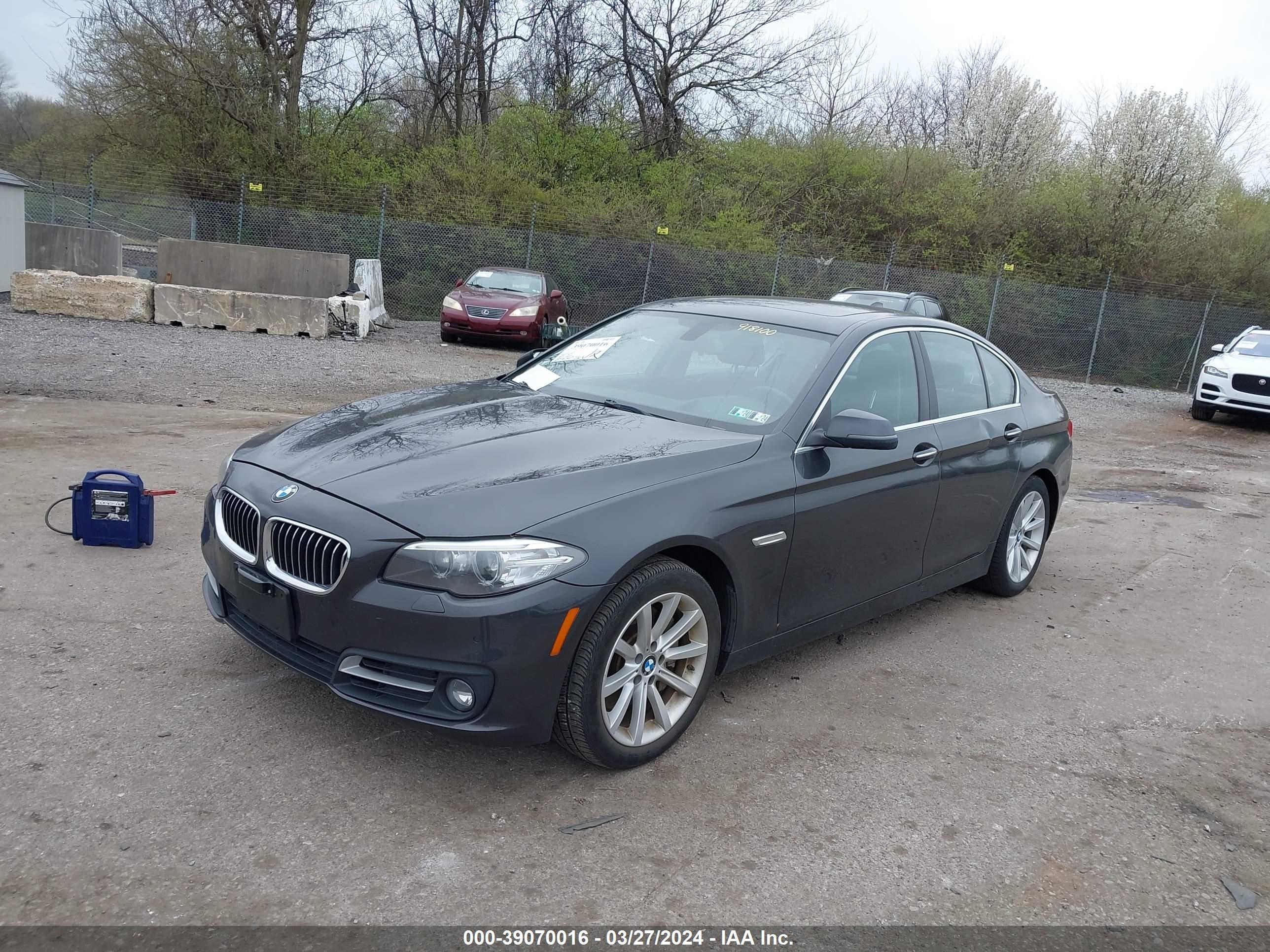 Photo 1 VIN: WBA5B1C57FD918100 - BMW 5ER 