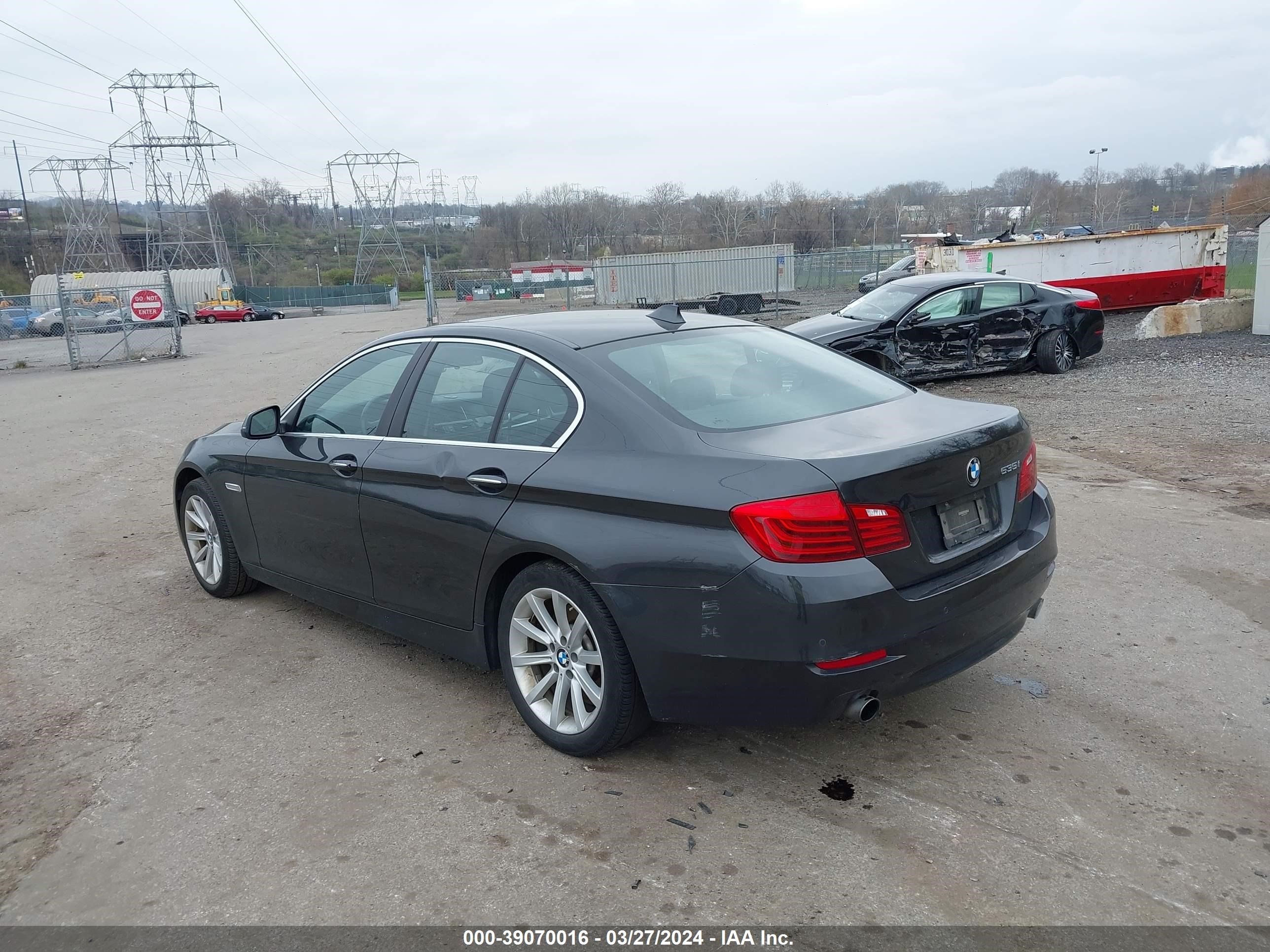 Photo 2 VIN: WBA5B1C57FD918100 - BMW 5ER 