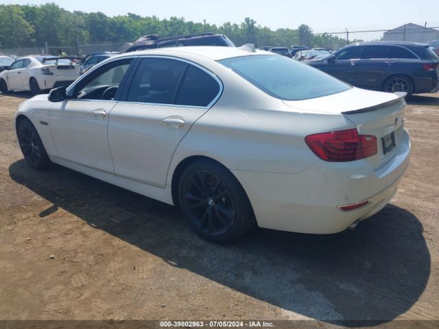 Photo 2 VIN: WBA5B1C57FD920574 - BMW 535I 