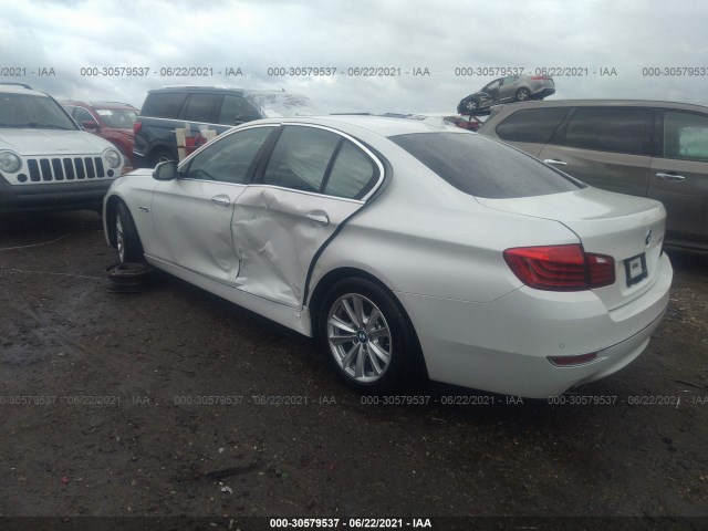 Photo 2 VIN: WBA5B1C58FG126410 - BMW 5 