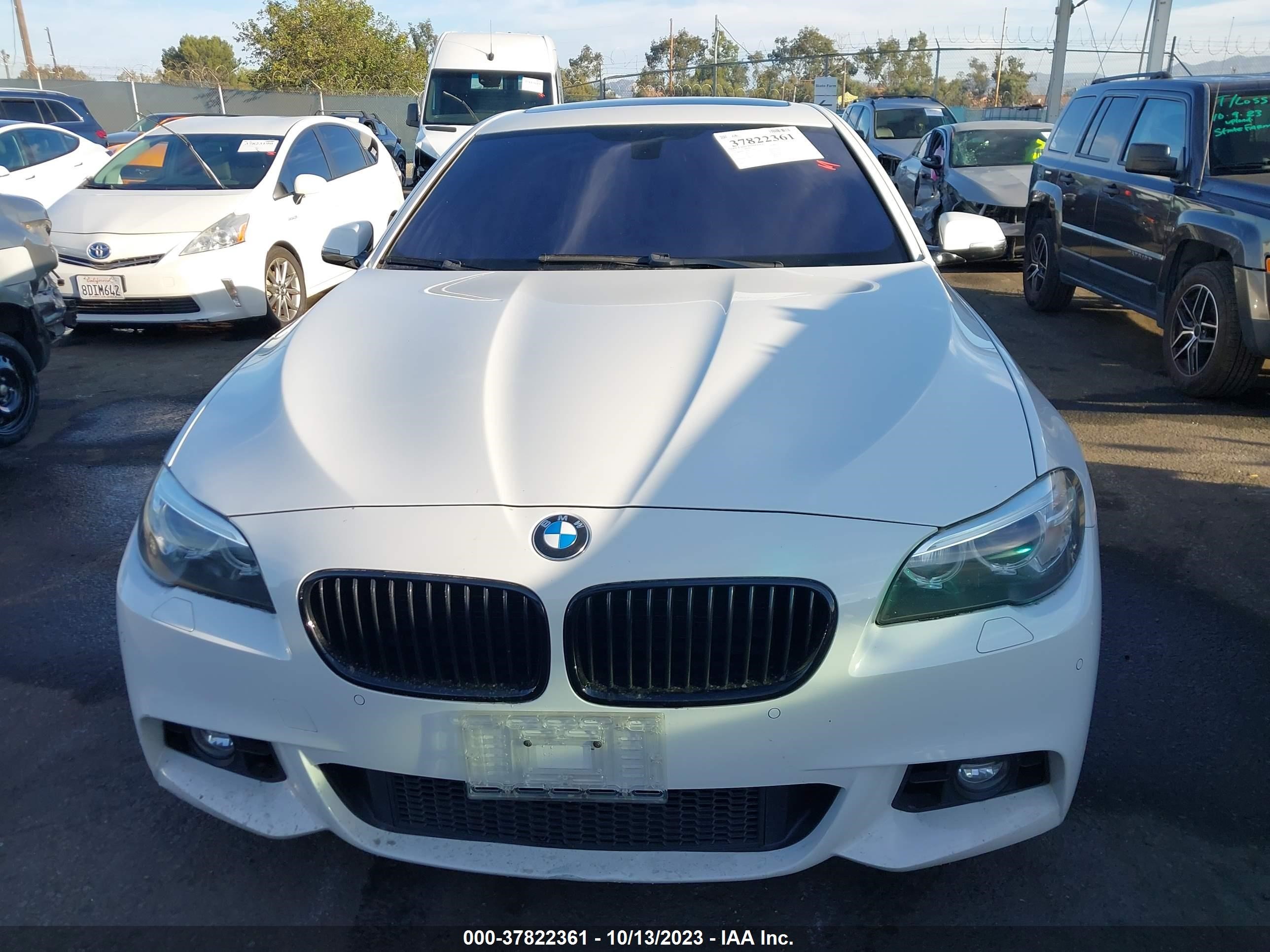 Photo 11 VIN: WBA5B1C58GG133603 - BMW 5ER 