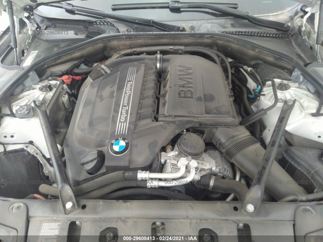 Photo 9 VIN: WBA5B1C5XGG131268 - BMW 5 