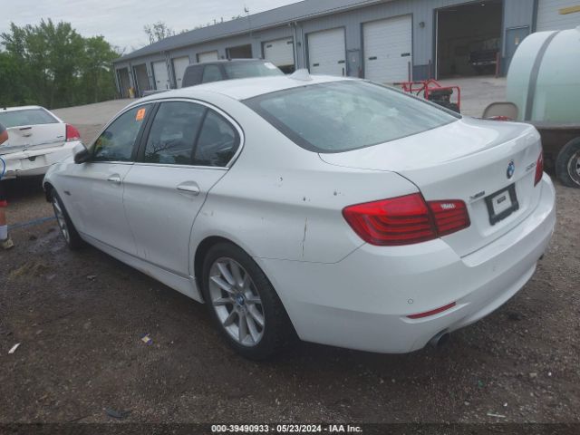 Photo 2 VIN: WBA5B3C52GG257961 - BMW 535 