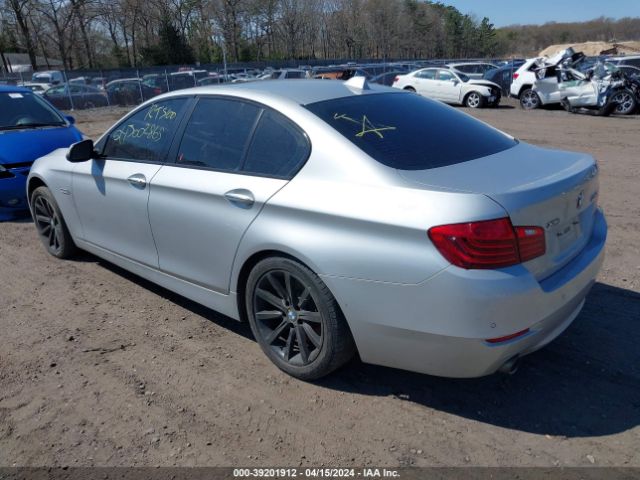 Photo 2 VIN: WBA5B3C53FD541616 - BMW 535I 