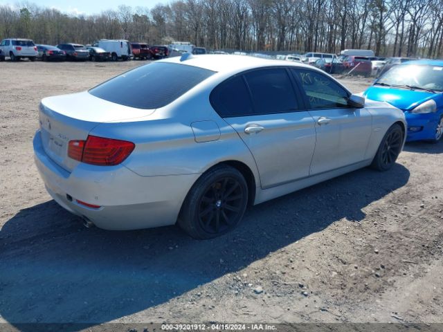 Photo 3 VIN: WBA5B3C53FD541616 - BMW 535I 