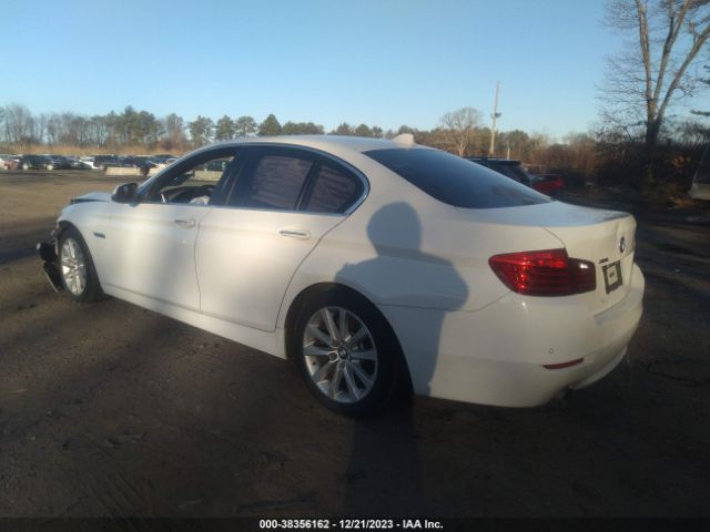 Photo 2 VIN: WBA5B3C53GG255264 - BMW 535 